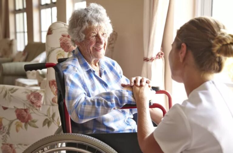 Сколько длится реабилитация после инсульта у пожилых людей